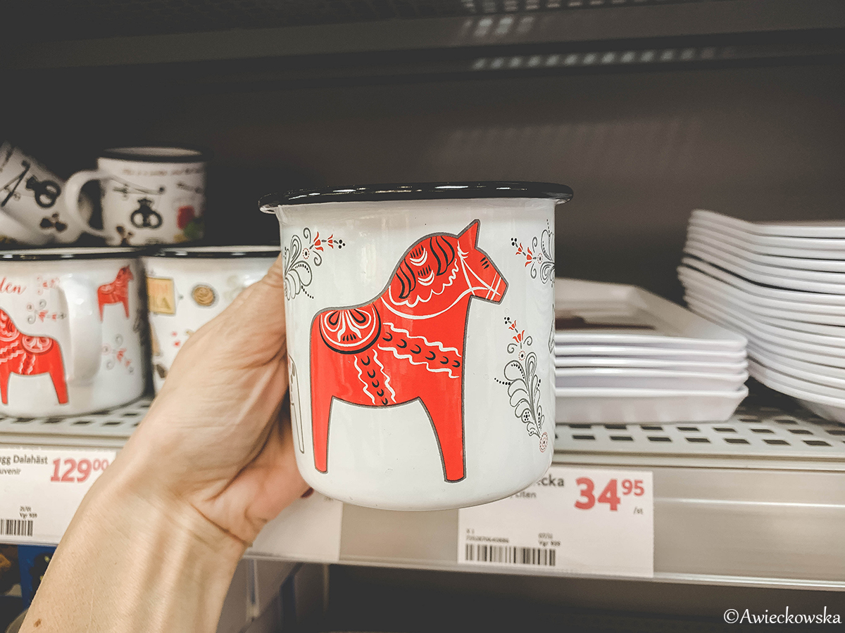 Szwedzkie pamiątki z marketu.